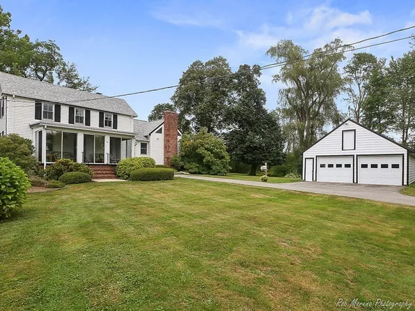 48 Pemberton Rd, Topsfield, MA 01983