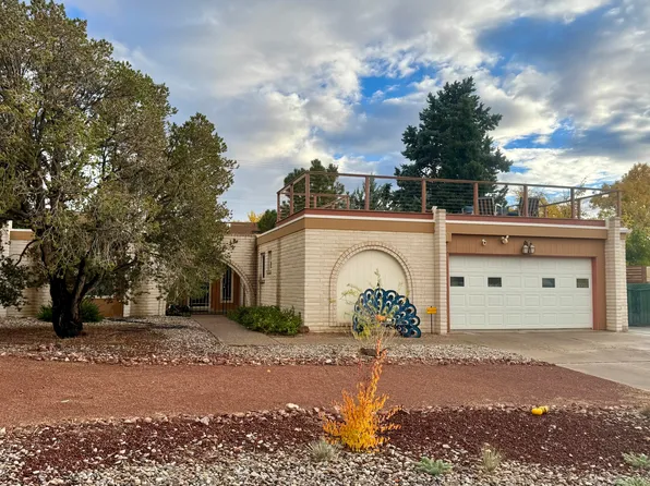 12424 Princess Jeanne Ave NE, Albuquerque, NM 87112
