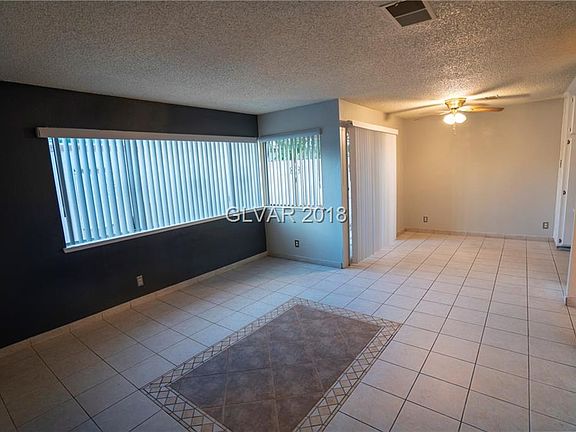 3rd image of 3907 Hartford Pl