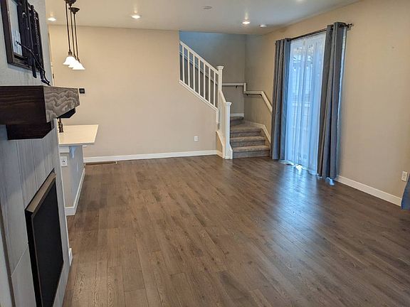 4th image of 217 W Jamison Ct