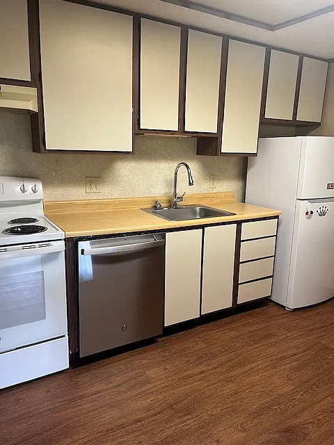 Summerside Apartments — Photo 4