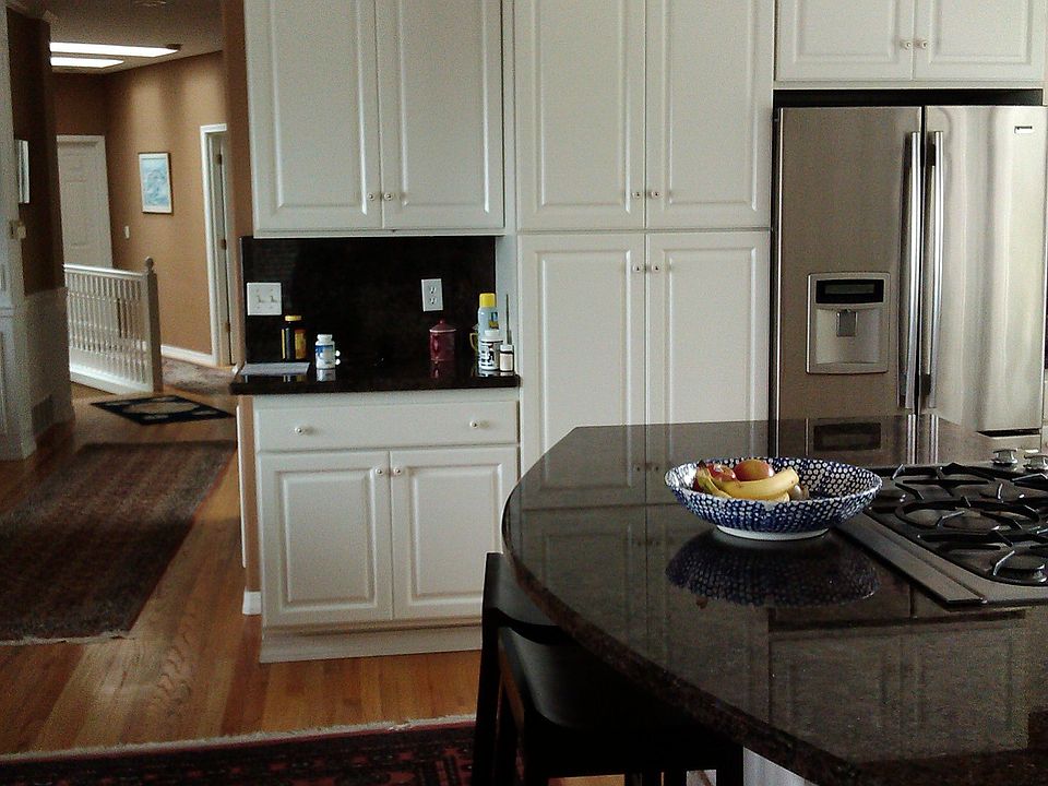 2nd image of 4825 Gardner Ave