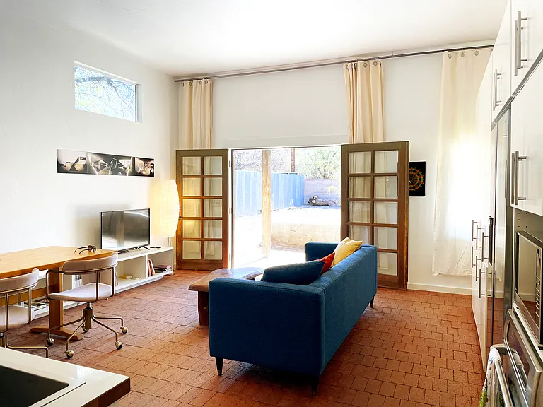 834 E Mabel St #2 — Photo 6