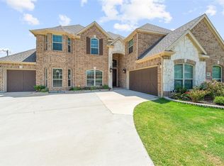 8106 Graystone Dr, Sachse, TX 75048