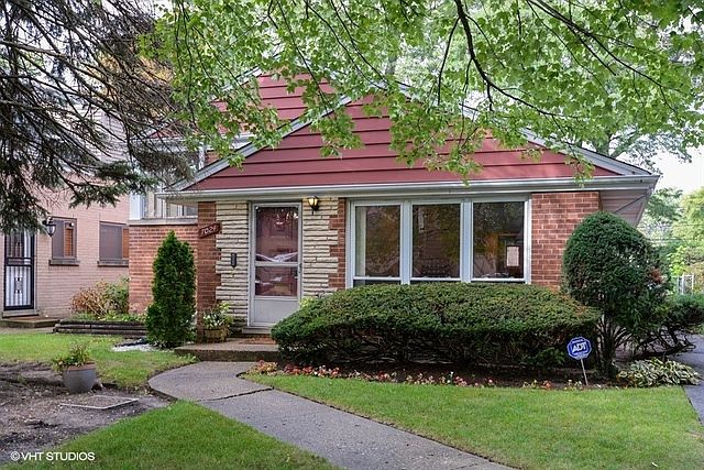 1st image of 7024 N Kenton Ave