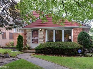 7024 N Kenton Ave, Lincolnwood, IL