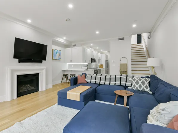 232 Clarendon St, Boston, MA