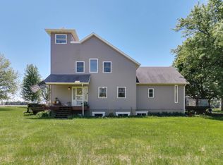 12014 Prairie Center Rd, Clinton, IL 61727