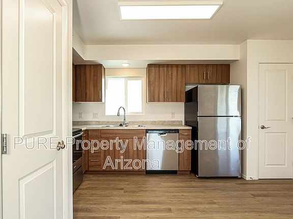 4th image of 6077 N 60th Ave #101