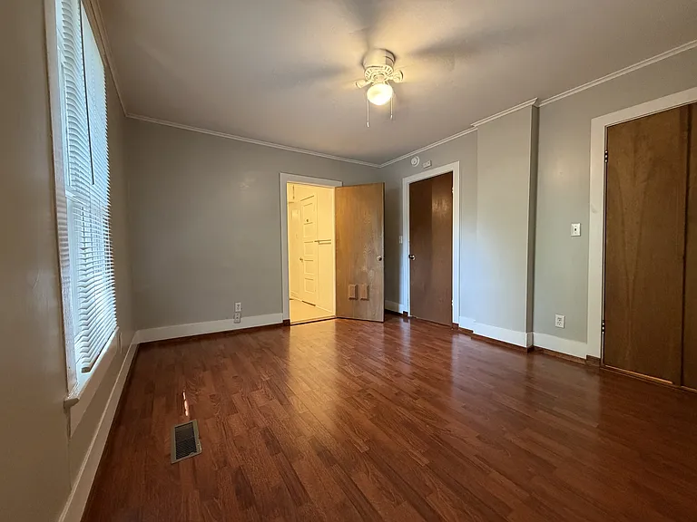 416 E Huntsville Rd — Photo 14
