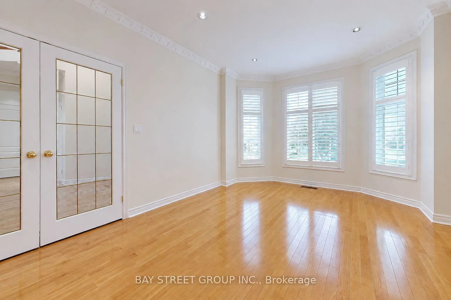 6 bed, $5,500 — Photo 3