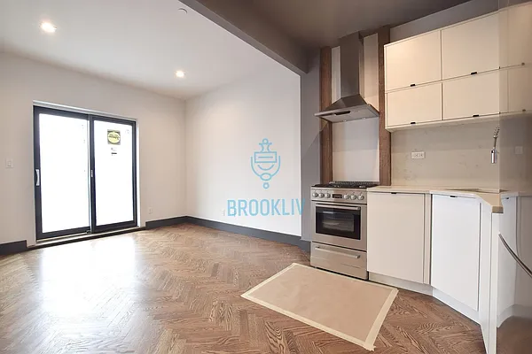 Rented by null | media 16