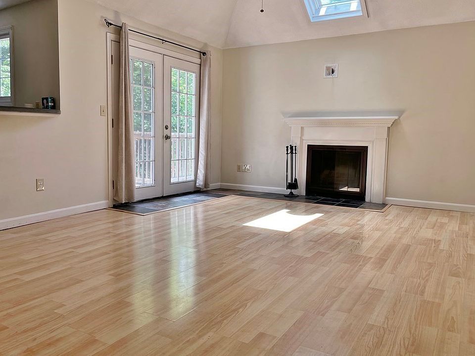 98 Henry Law Ave APT 12, Dover, NH 03820 Zillow