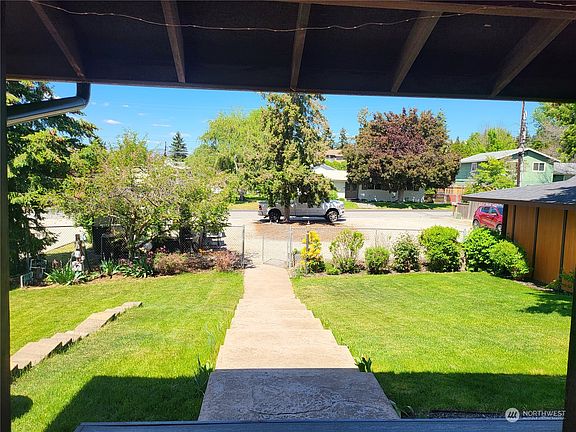 4th image of 337 14th Street NE