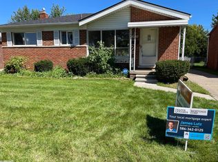 24544 Marine Ave, Eastpointe, MI 48021
