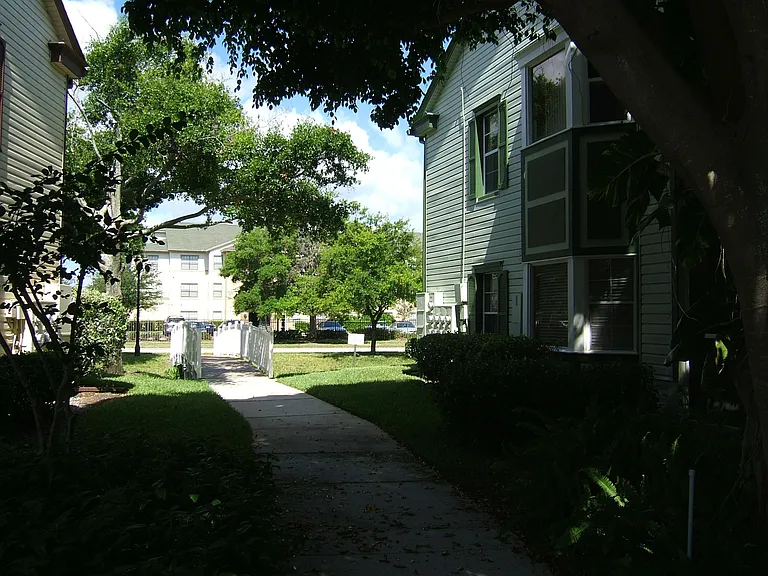 270 Promenade Dr #201 — Photo 12