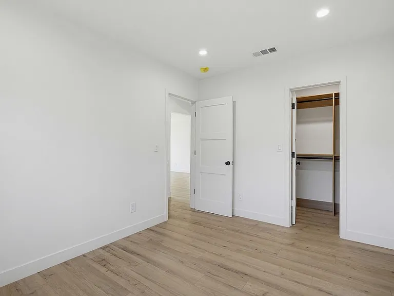 2036 Pomona Ave #A — Photo 21