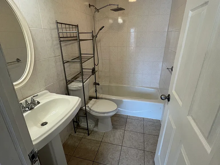 1125 Hamilton St #B — Photo 16
