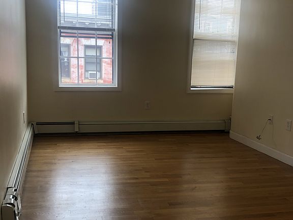 4th image of 28 Phillips St APT 4