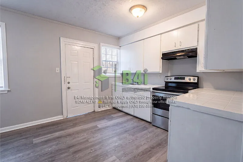 3 bed, 1.0 bath, 936 sqft, $910 — Photo 4