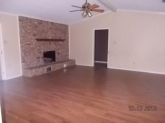 2nd image of 324 Hollie Cir