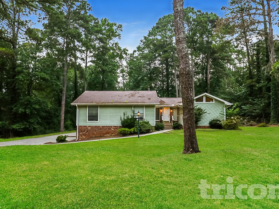 1st image of 430 Banks Rd