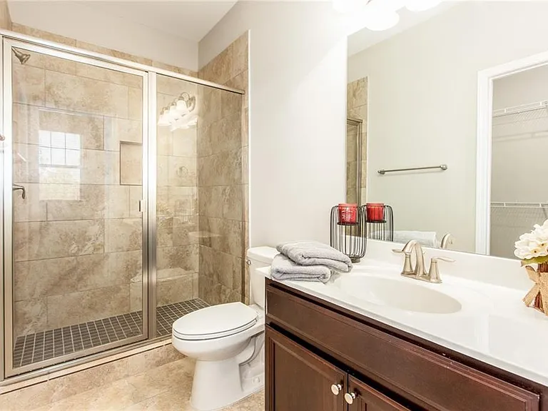 335 Beacons Pl — Photo 27