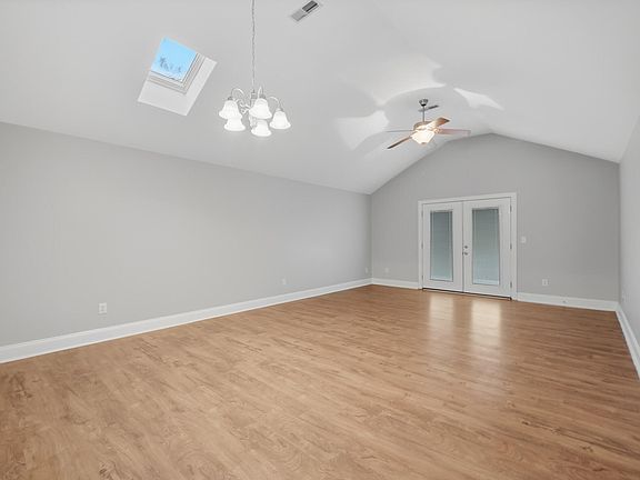 2nd image of 1510 Southernwood Dr