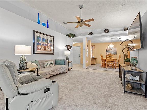 5th image of 6630 Gaviota
