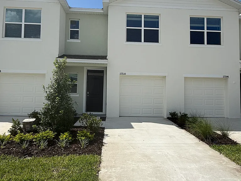 17510 Spanish Oak Loop — Photo 3