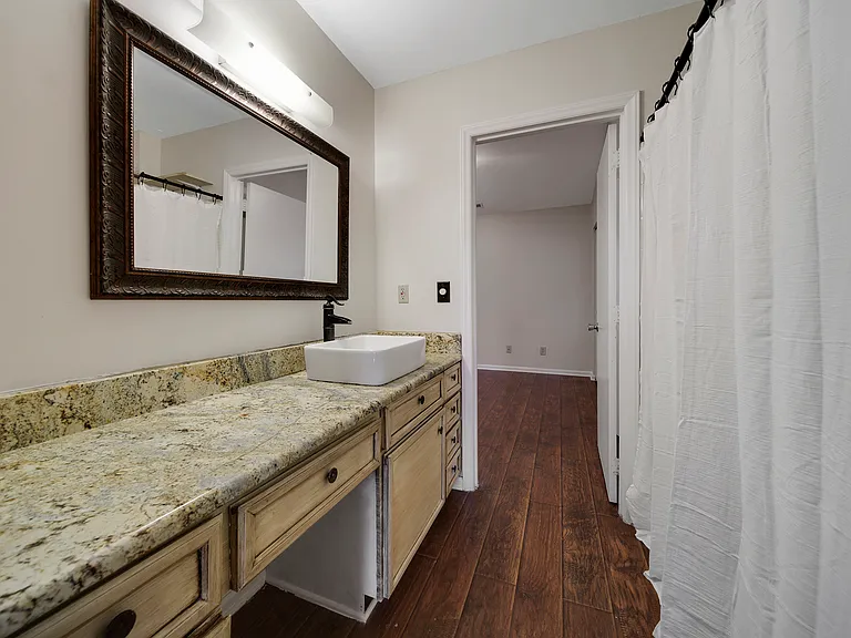 8105 Circle Tree Ln — Photo 18