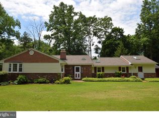 415 Hutchins Dr, Ambler, PA 19002