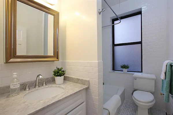 Sold by Corcoran | media 24