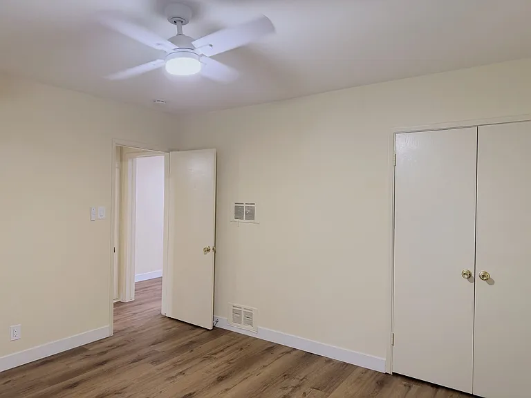 1130 N Verdugo Rd #5 — Photo 9