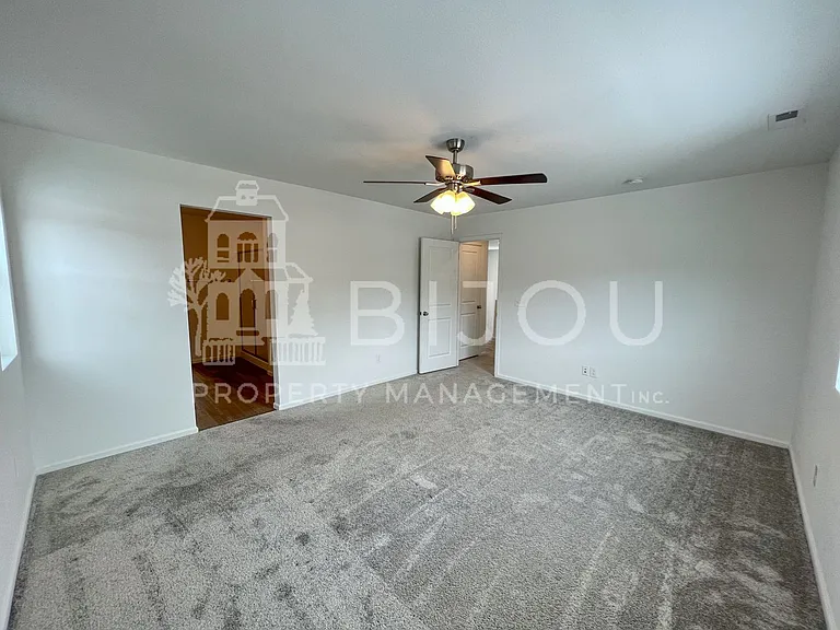 5250 Makalu Dr — Photo 22