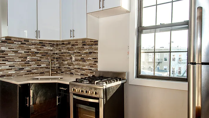 Rented by Nooklyn NYC LLC | media 20