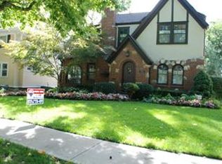 205 W Dartmouth Rd, Kansas City, MO 64113