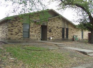 730 Timberdale St, Grand Prairie, TX 75052