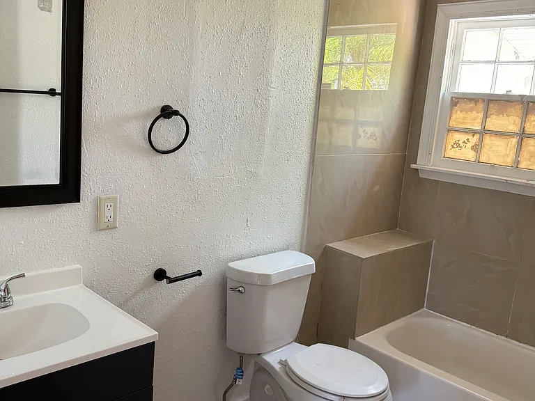 505 Foresteria Dr — Photo 21