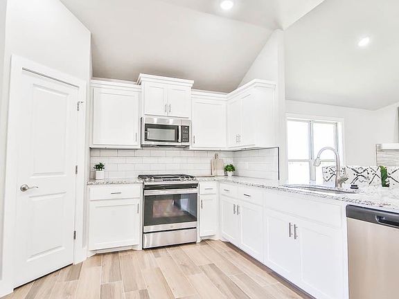 5th image of 1905 Durham Ave
