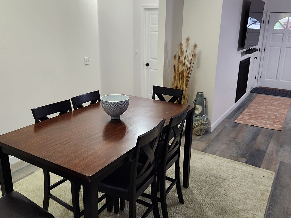 Dining room and main entrance