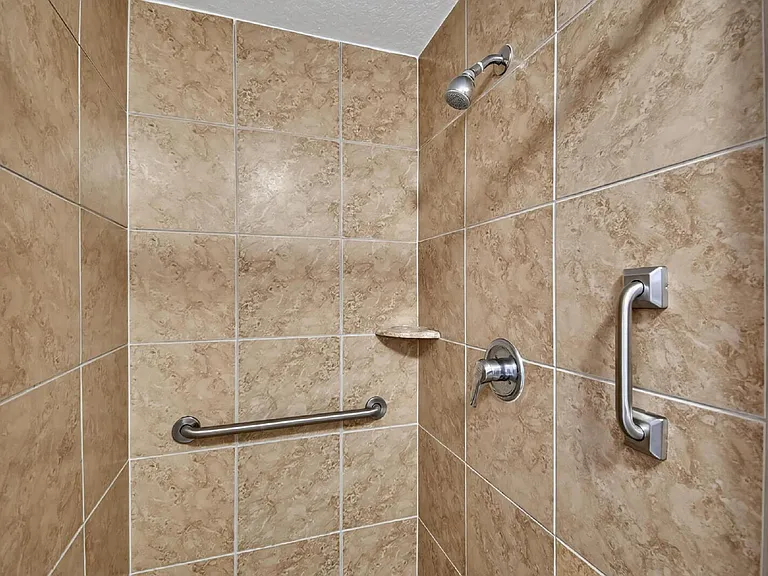 80 Surfview Dr #505 — Photo 35