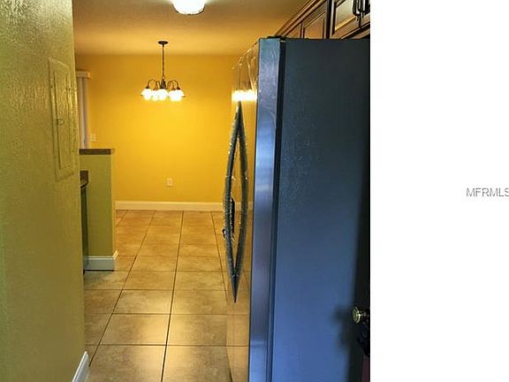 3rd image of 1172 Calle Del Rey APT B