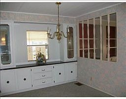 4th image of 5240 Seville Dr