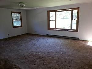 4th image of 118 Hearthside St