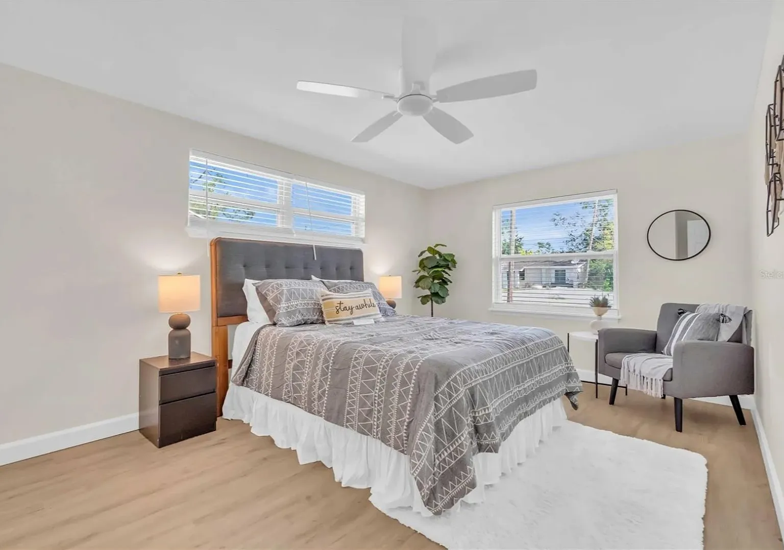 3 bed, 1296 sqft, $3,875 — Photo 4