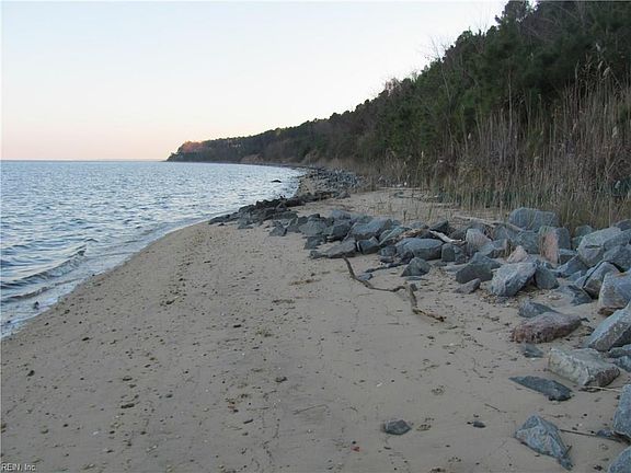 3rd image of 1311 Lawnes Neck Dr