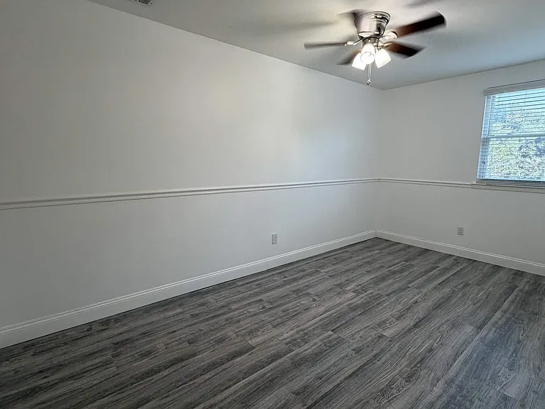3646 Genesee Dr — Photo 9