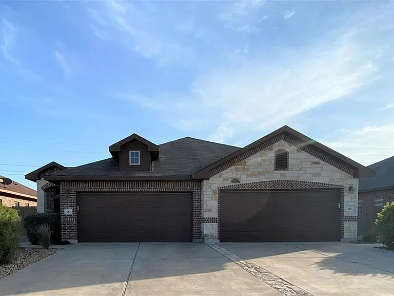 210 Hidden Springs Dr #210 — Photo 2