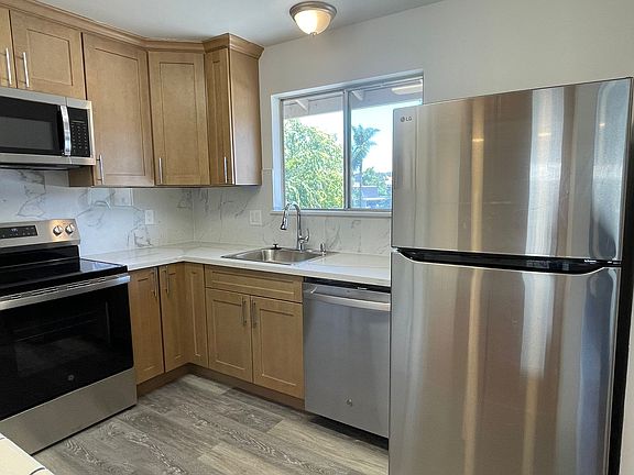 22 Kitchen